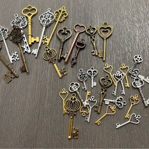 Vintage Key Charm Set in Gold, Silver, and Bronze